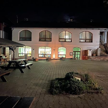 Restaurace A Penzion U Svate Barbory Usti nad Labem Ngoại thất bức ảnh